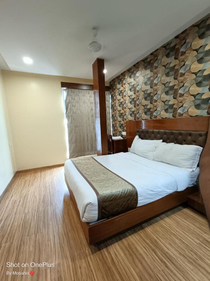 Hotel A Suites Mumbai Exterior foto
